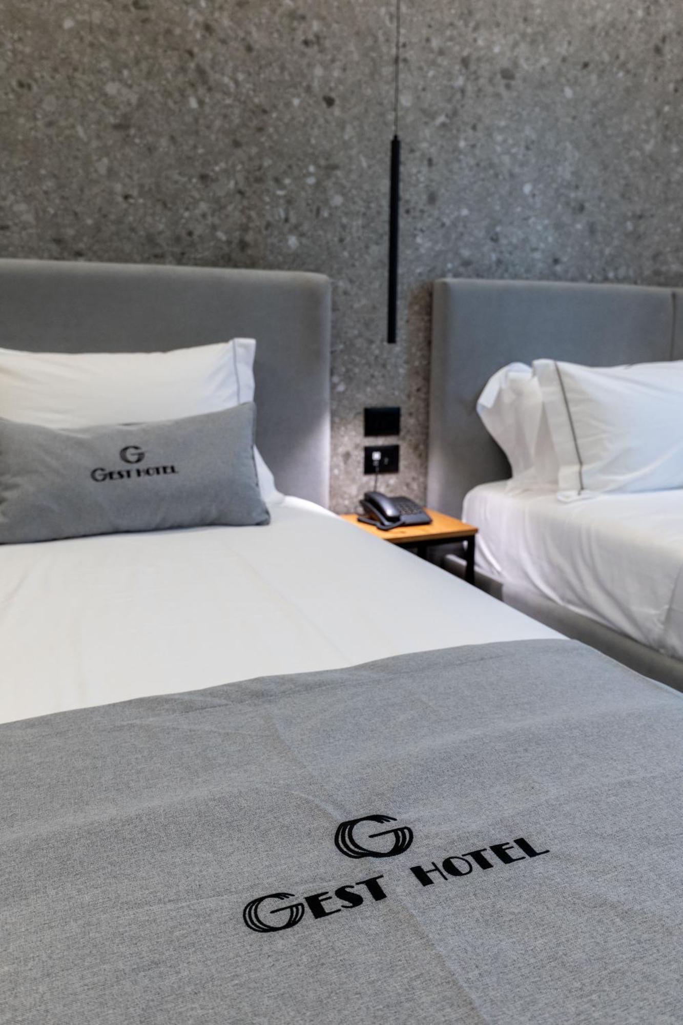Gest Hotel Radhima Kültér fotó