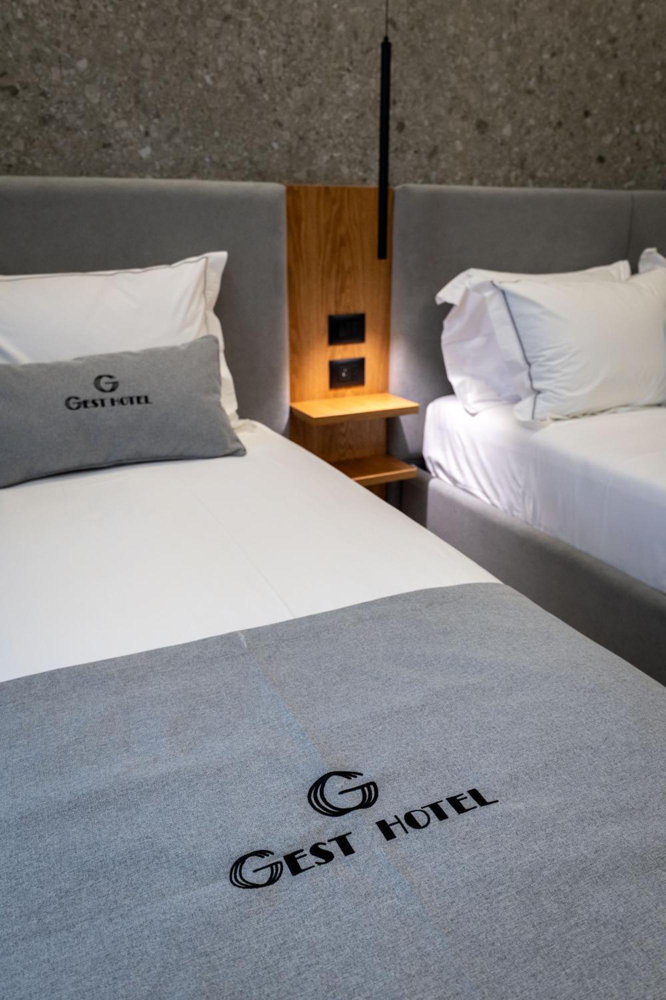 Gest Hotel Radhima Kültér fotó