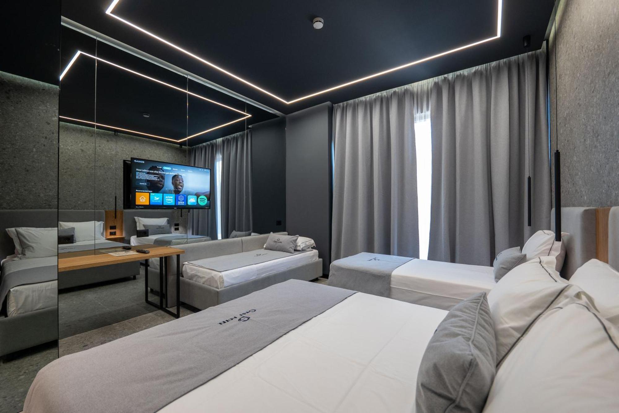 Gest Hotel Radhima Kültér fotó