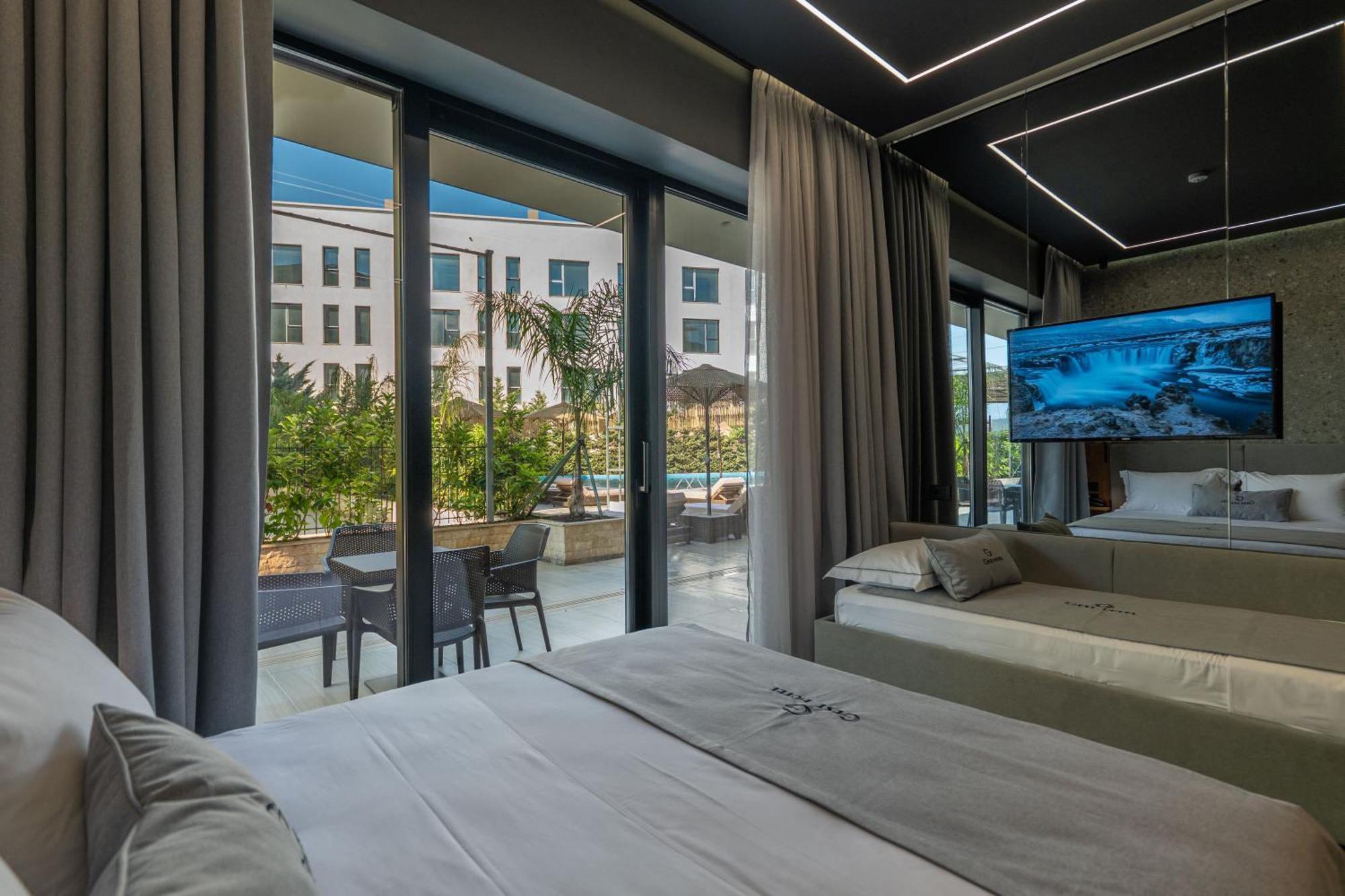 Gest Hotel Radhima Kültér fotó